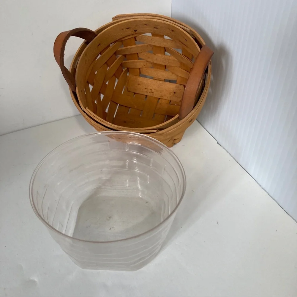 LONGABERGER 1997 Small Mini Round Planter Basket Leather Handles 4.5 x 3 in Tall